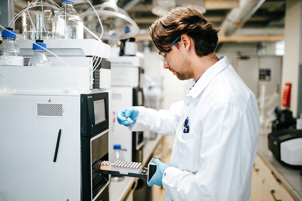 lab analyst